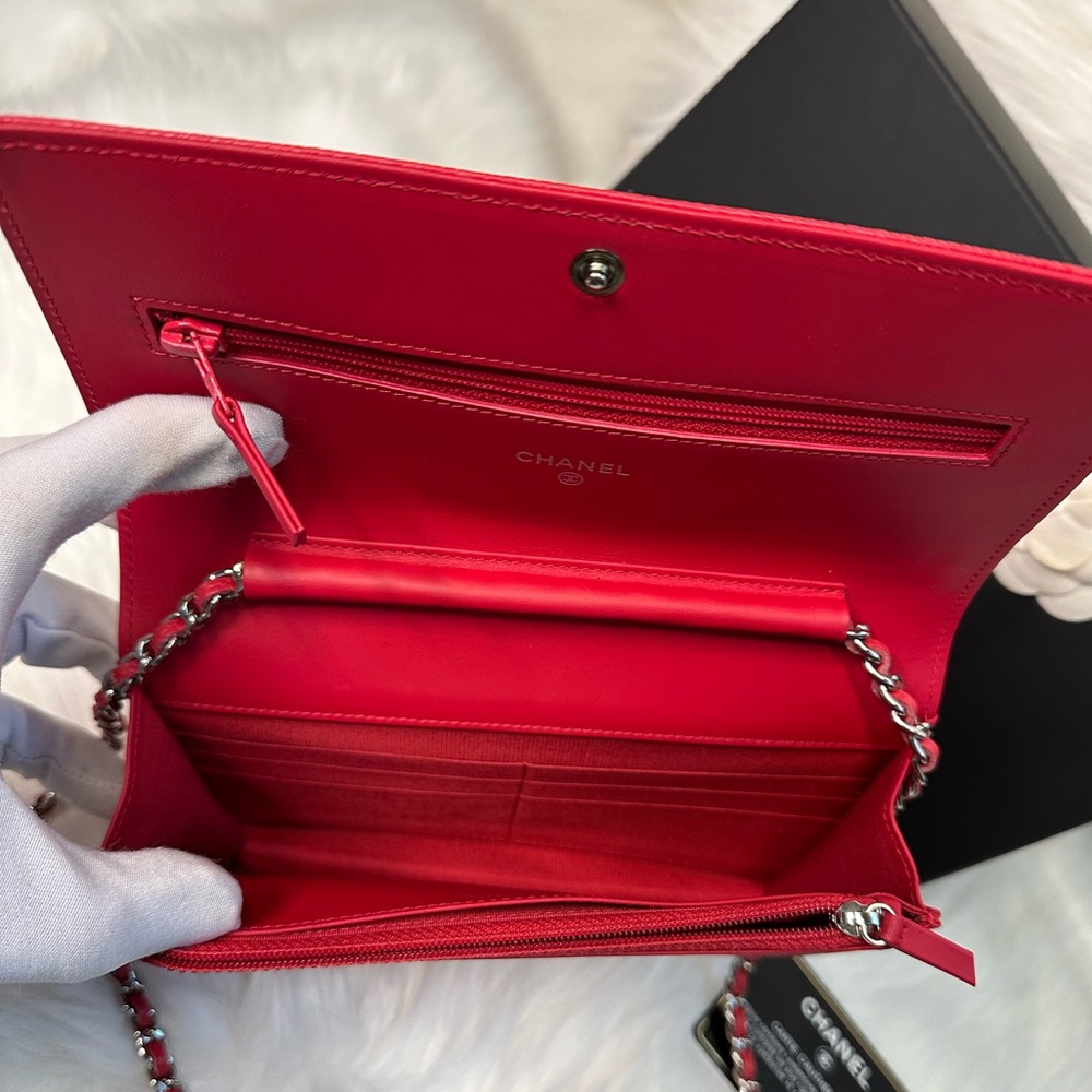 Chanel Caviar Leather Small Flap Bag with Chain - Picture 8 of 17